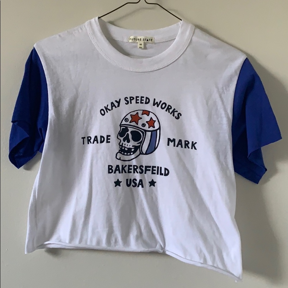 urban outfitters crop top with logo
